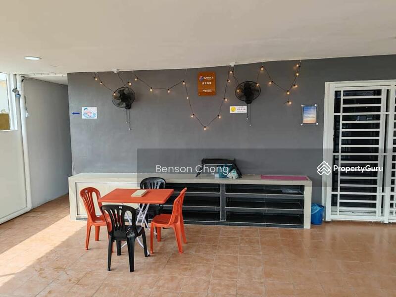 For Rent - Semi-D house at Taman Johor Jaya
