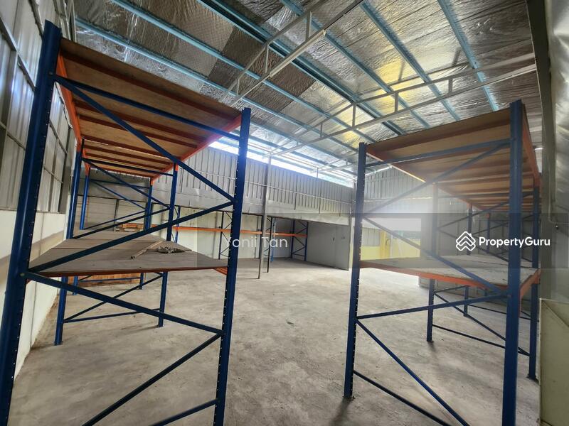Untuk Disewa - Air Itam Commercial Bungalow Facing Main Road