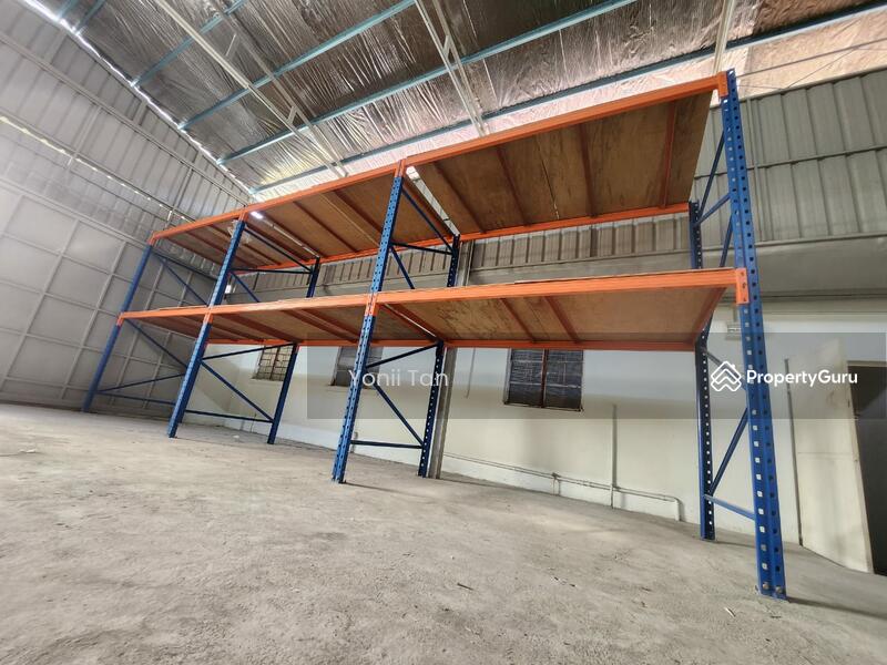 Untuk Disewa - Air Itam Commercial Bungalow Facing Main Road