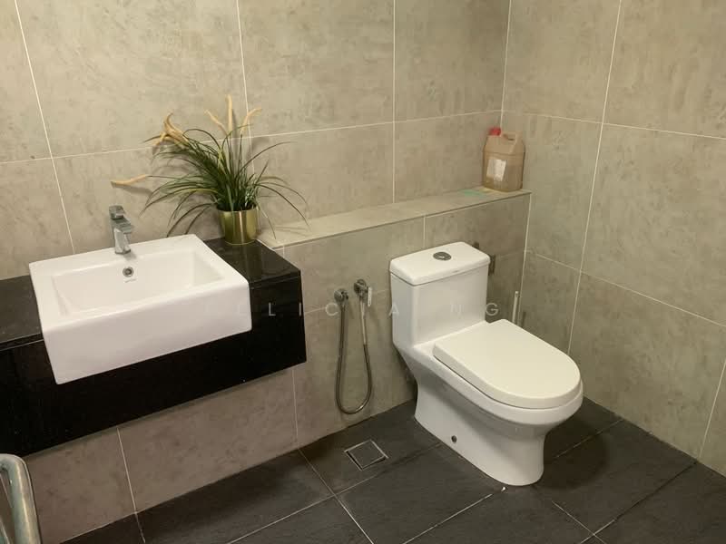 Servis Apartment untuk Dijual di Epic Residence - Felicia Ng - Bathroom - PropertyGuru.com.my
