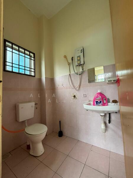 For Sale - Corner lot Semi D Olak Lempit