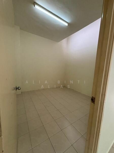 For Sale - Corner lot Semi D Olak Lempit