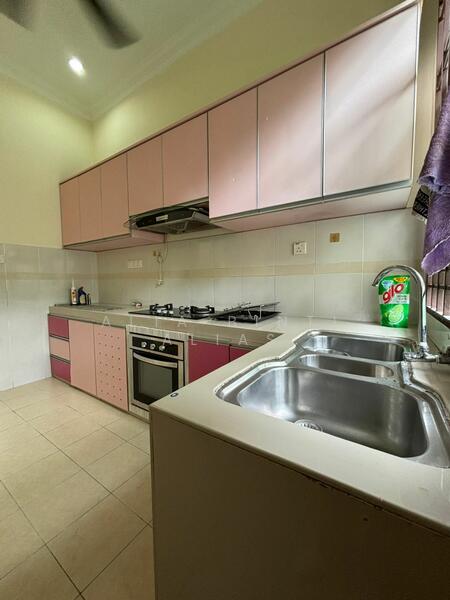 For Sale - Corner lot Semi D Olak Lempit