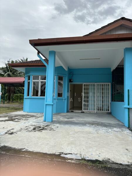 For Sale - Corner lot Semi D Olak Lempit