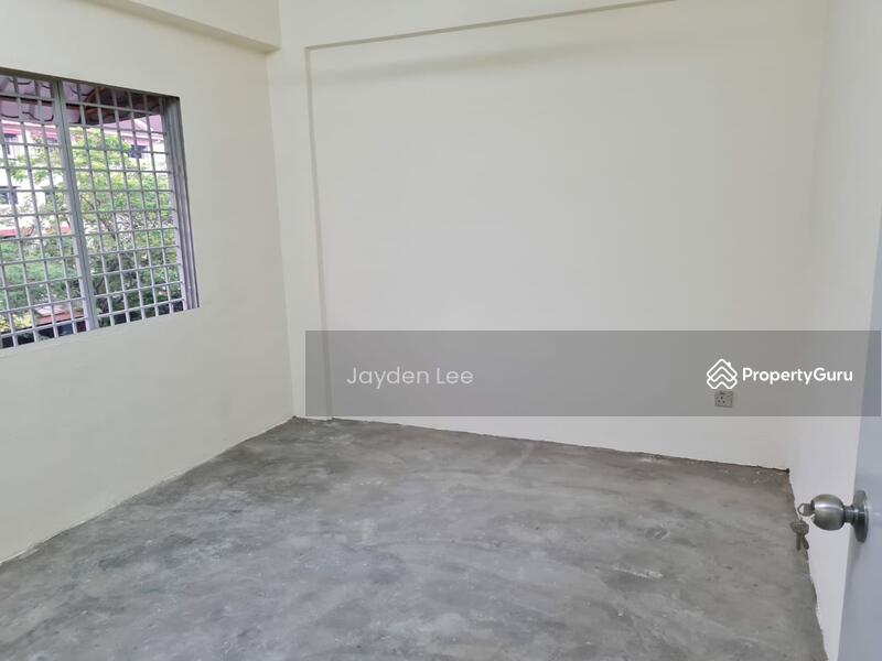 For Sale - Desa Perangsang