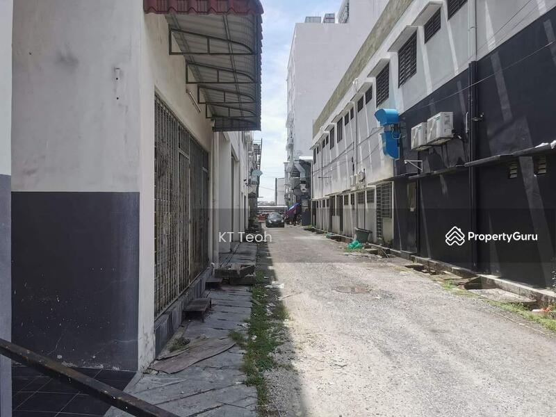 Untuk Dijual - Below Market Value; Shop Lot Unit @ Taman Pengkalan Jaya, Ipoh