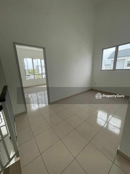 Untuk Disewa - Setia Ecohill, Brand New Unit