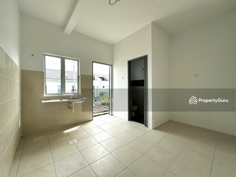 Untuk Dijual - Taman Mahkota Kampar Single Storey Endlot Full Loan Rumah Setingkat