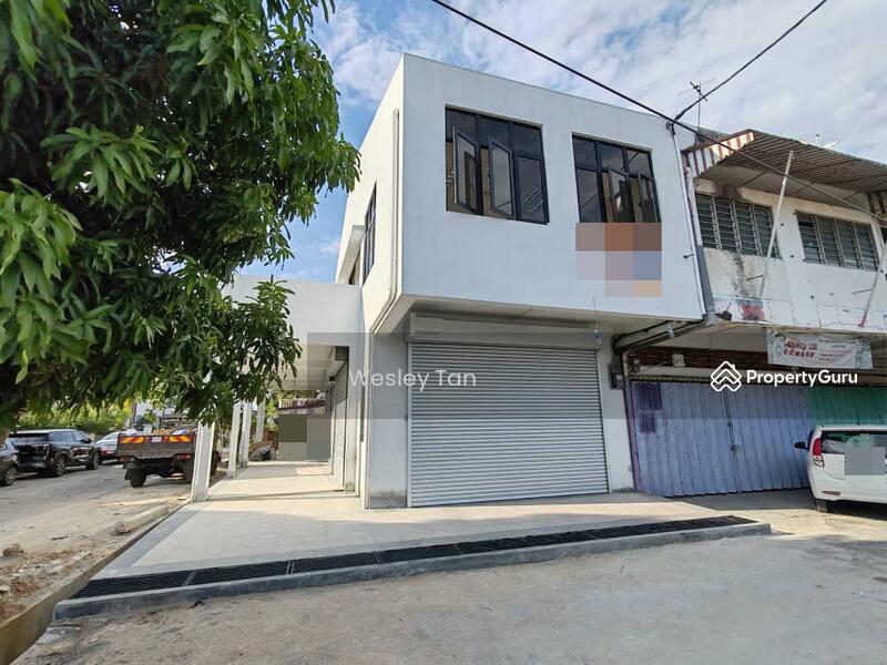 For Rent - Ujong Pasir Main Road Corner Shop For Rent