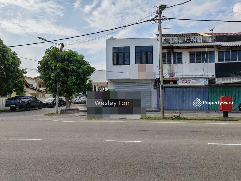 For Rent - Ujong Pasir Main Road Corner Shop For Rent