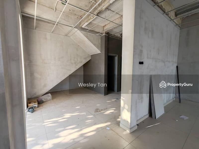 For Rent - Ujong Pasir Main Road Corner Shop For Rent