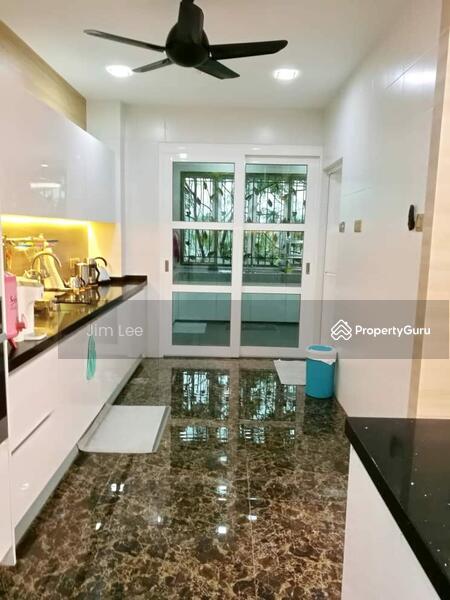 For Sale - Eastpark 72