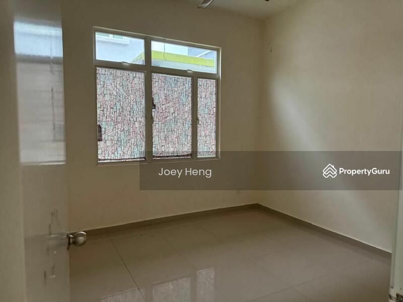 Untuk Disewa - Taman Senawang Perdana - Bungalow For Rent