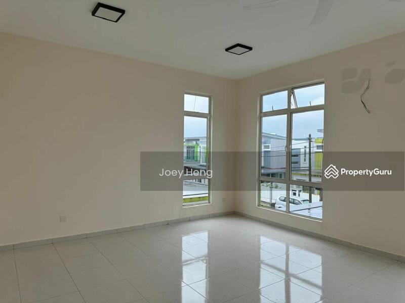 Untuk Disewa - Taman Senawang Perdana - Bungalow For Rent