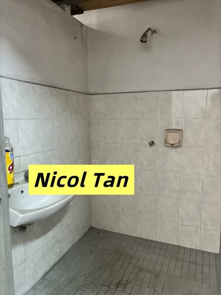 Shop / Office for Sale in Taman Cermai (Permatang Pauh) - Nicol Tan - Bathroom - PropertyGuru.com.my