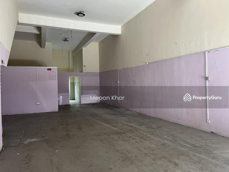For Sale - 3 Storeys Shop Seksyen BB23 Bukit Berutung