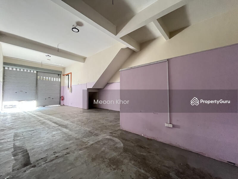 For Sale - 3 Storeys Shop Seksyen BB23 Bukit Berutung