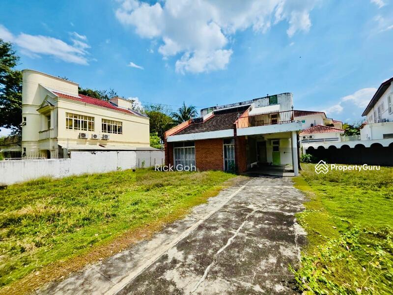 For Sale - Bungalow at Taman Scotland