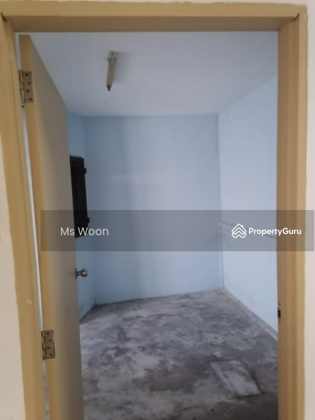 Untuk Dijual - Taman Rumah Awam Duyong, Near Semabok Melaka
