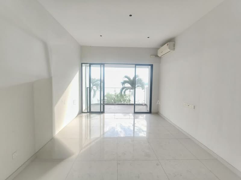 Condominium for Sale at Kings Bay @ Country Garden Danga Bay - Neilson Tan - Living Room - PropertyGuru.com.my