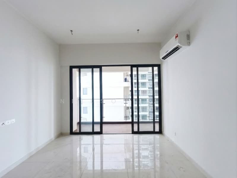 Condominium for Sale at Kings Bay @ Country Garden Danga Bay - Neilson Tan - Balcony - PropertyGuru.com.my
