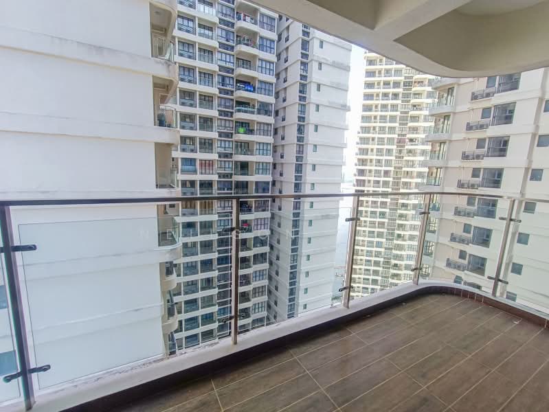 Condominium for Sale at Kings Bay @ Country Garden Danga Bay - Neilson Tan - Balcony - PropertyGuru.com.my