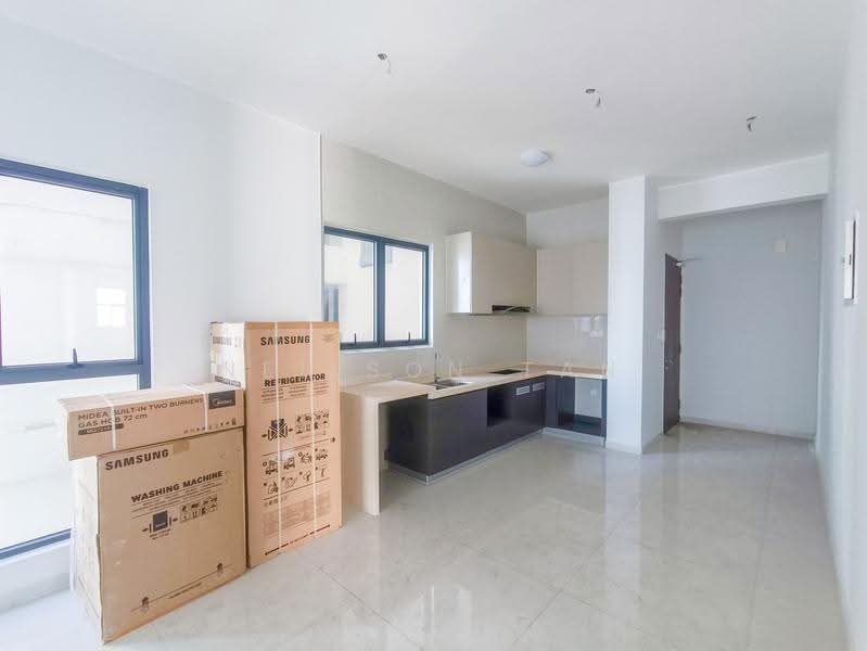 Condominium for Sale at Kings Bay @ Country Garden Danga Bay - Neilson Tan - Kitchen - PropertyGuru.com.my