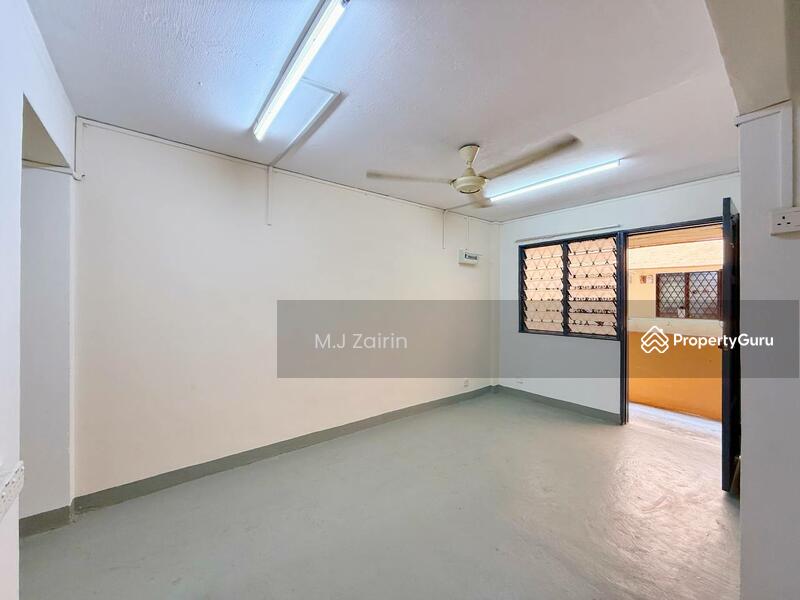 For Sale - Flat Pandan Indah 3/3
