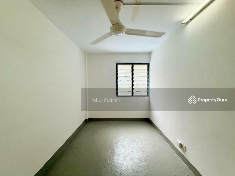 For Sale - Flat Pandan Indah 3/3