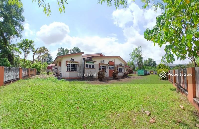 Untuk Dijual - RUMAH BANGLO DI TAMAN PEGAWAI KANAN KERAJAAN, TAIPING, PERAK
