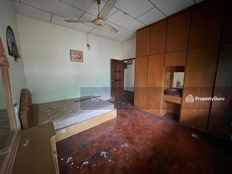 Untuk Dijual - RUMAH BANGLO DI TAMAN PEGAWAI KANAN KERAJAAN, TAIPING, PERAK