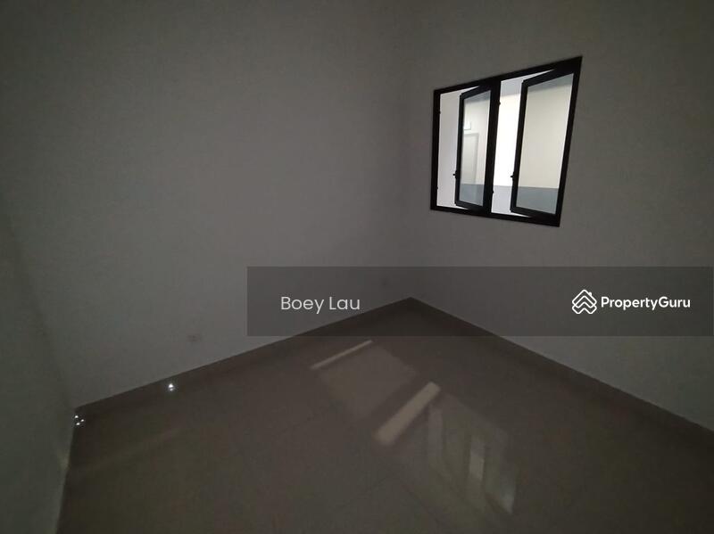 Untuk Dijual - Platinum Arena
