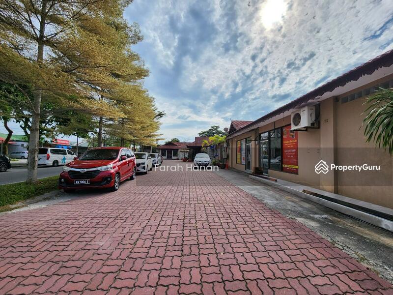 Hotel / Resort for Sale in Pekan Kota Kuala Muda (Kota Kuala Muda) - Farah Hanan - PropertyGuru.com.my