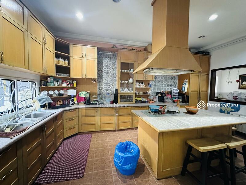 For Sale - Facing Open with Extra Land 2.5 Storey Taman Ukay Perdana Ampang Hulu Kelang