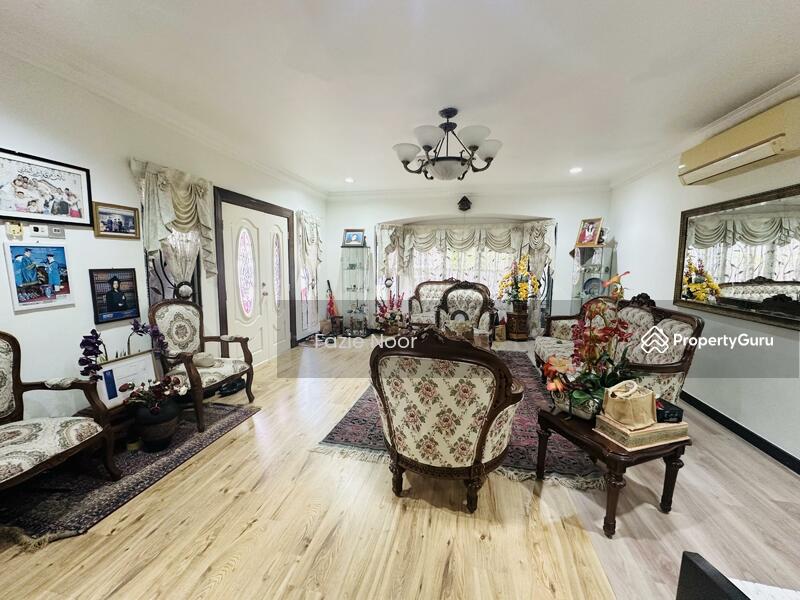 For Sale - Facing Open with Extra Land 2.5 Storey Taman Ukay Perdana Ampang Hulu Kelang