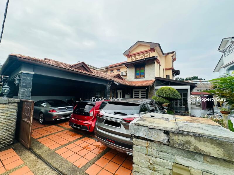 For Sale - Facing Open with Extra Land 2.5 Storey Taman Ukay Perdana Ampang Hulu Kelang