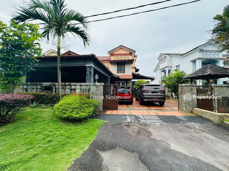For Sale - Facing Open with Extra Land 2.5 Storey Taman Ukay Perdana Ampang Hulu Kelang