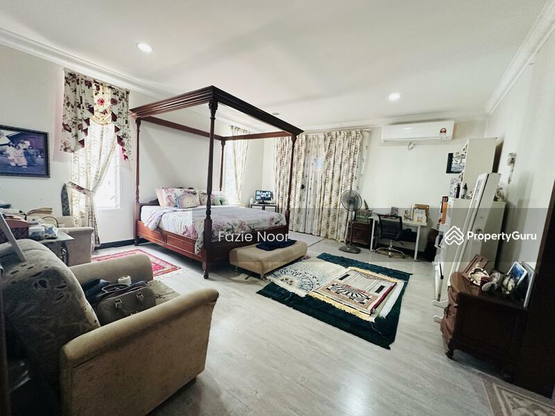 For Sale - Facing Open with Extra Land 2.5 Storey Taman Ukay Perdana Ampang Hulu Kelang