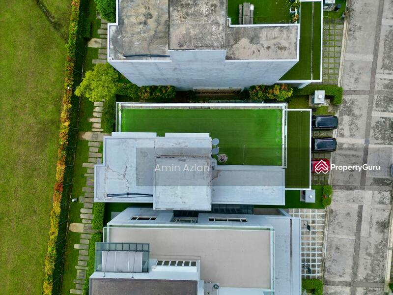 For Sale - Lakefront Villa Cyberjaya