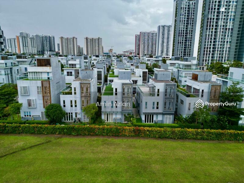 For Sale - Lakefront Villa Cyberjaya