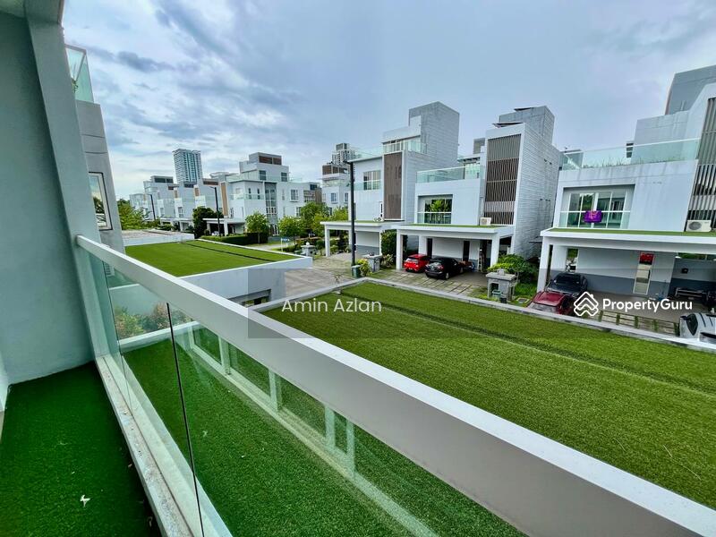 For Sale - Lakefront Villa Cyberjaya