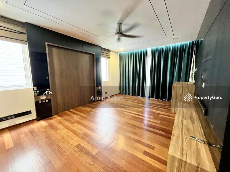 For Sale - Lakefront Villa Cyberjaya