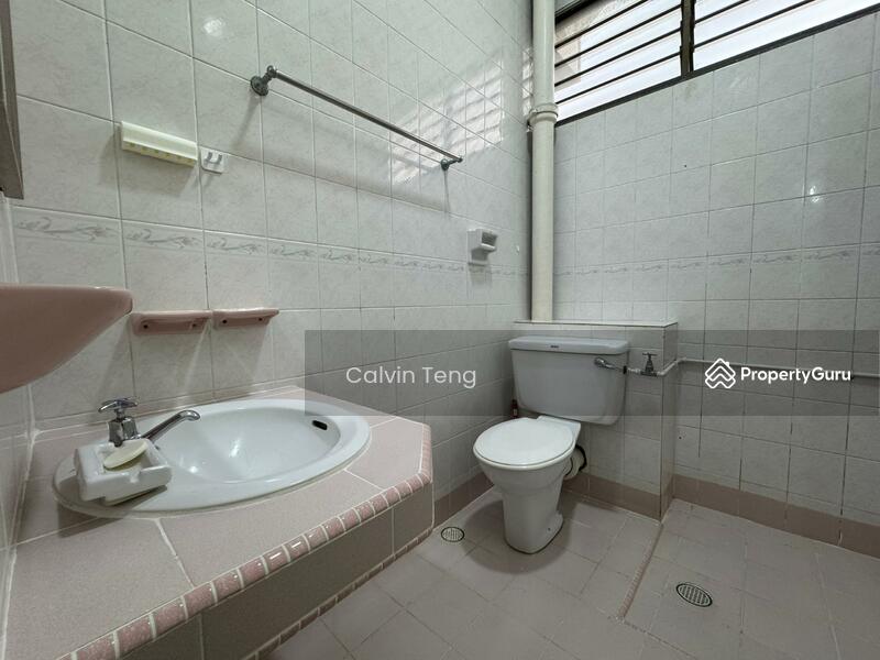 Untuk Disewa - Arratoon Court
