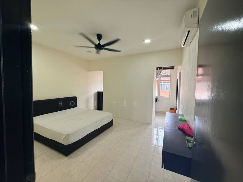 Kondominium untuk Dijual di Nusavilla - Hooi Yee Lee - Bedroom - PropertyGuru.com.my