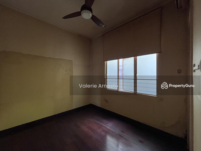 Service Residence for Sale at Subang Olives Residence - Valerie Arnesto - Bedroom 1 - PropertyGuru.com.my