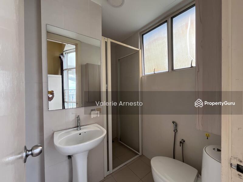 Service Residence for Sale at Subang Olives Residence - Valerie Arnesto - Bathroom 2 - PropertyGuru.com.my