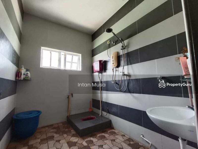 For Sale - Taman Bintang Pantai Remis