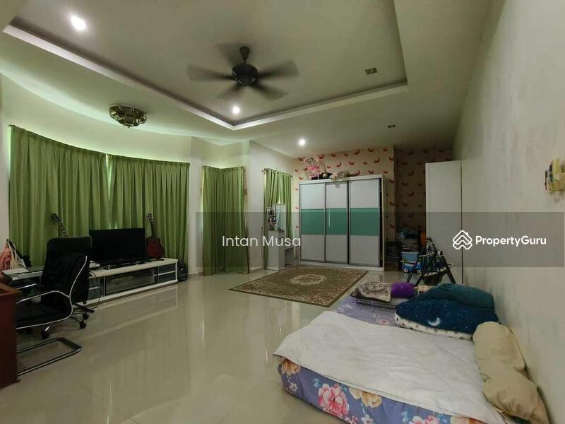 For Sale - Taman Bintang Pantai Remis