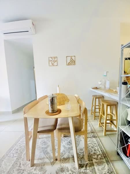 Servis Apartment untuk Dijual di Almyra Residences - Erin Yusof - Dining Room - PropertyGuru.com.my