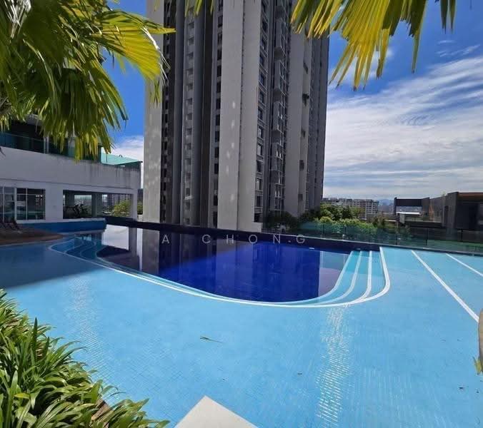 Kediaman Servis untuk Dijual di Twin Residences - A Chong - Pool - PropertyGuru.com.my